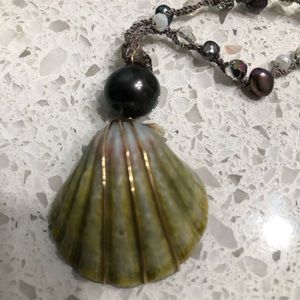 Sunrise Shell / Tahitian Pearl Necklace